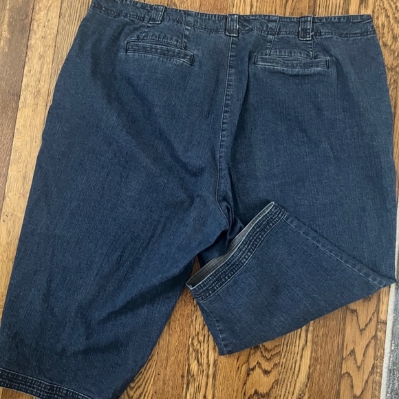 French Laundry Denim Bermuda stretch comfort weekend Athleisure shorts - Picture 2 of 3